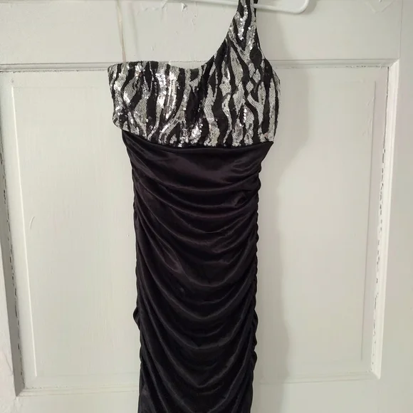 ruby rox one shoulder dress Ruby Rox | Dresses | Ruby Rox One Shoulder Dress